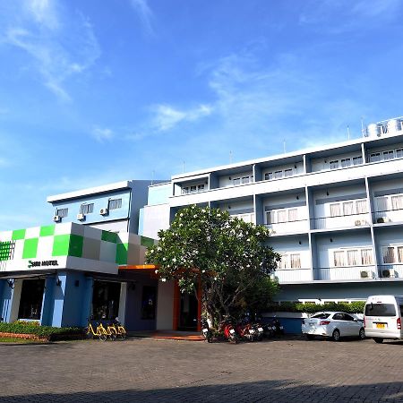 Siri Hotel Phuket Bagian luar foto