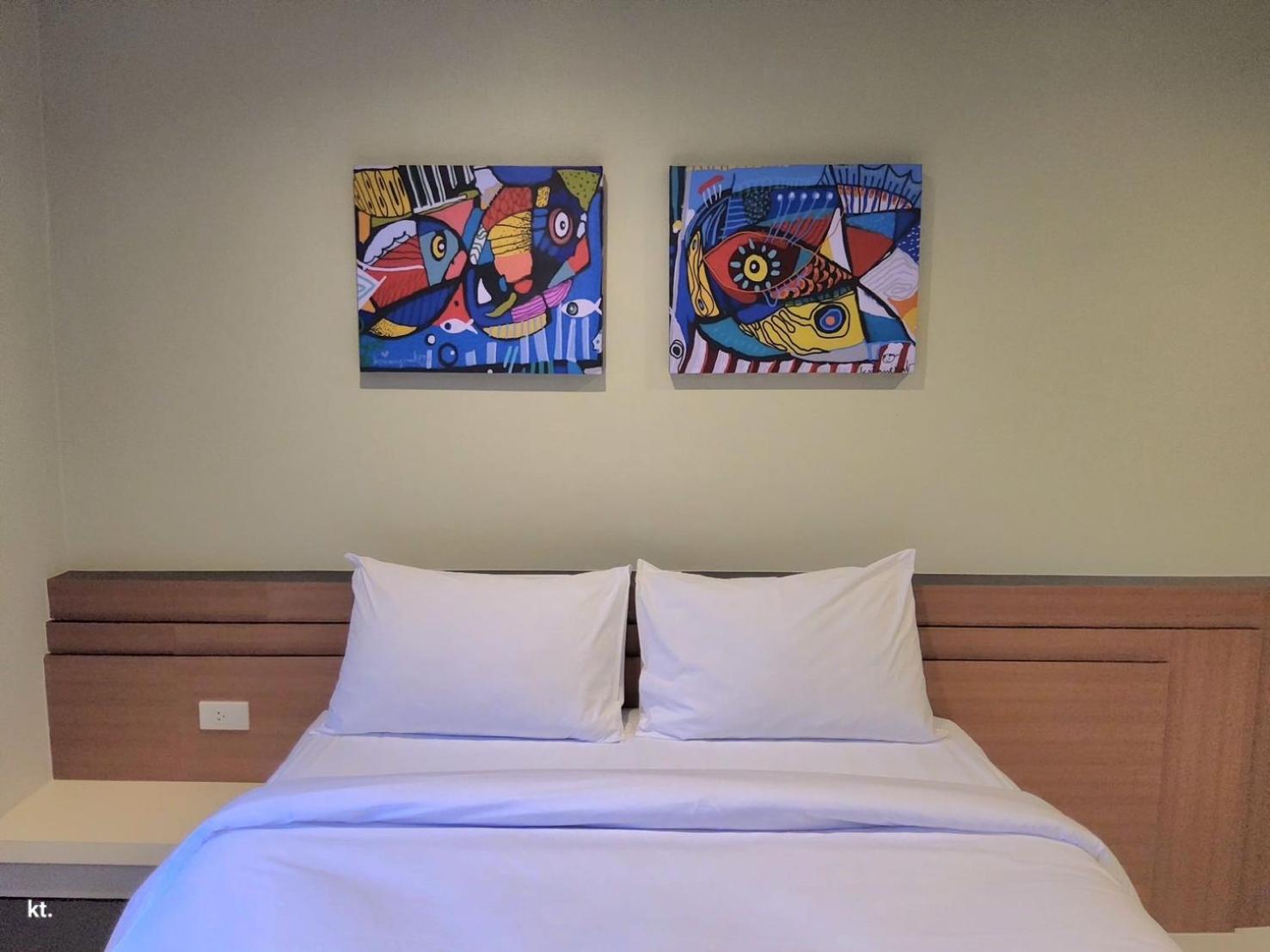 Siri Hotel Phuket Bagian luar foto