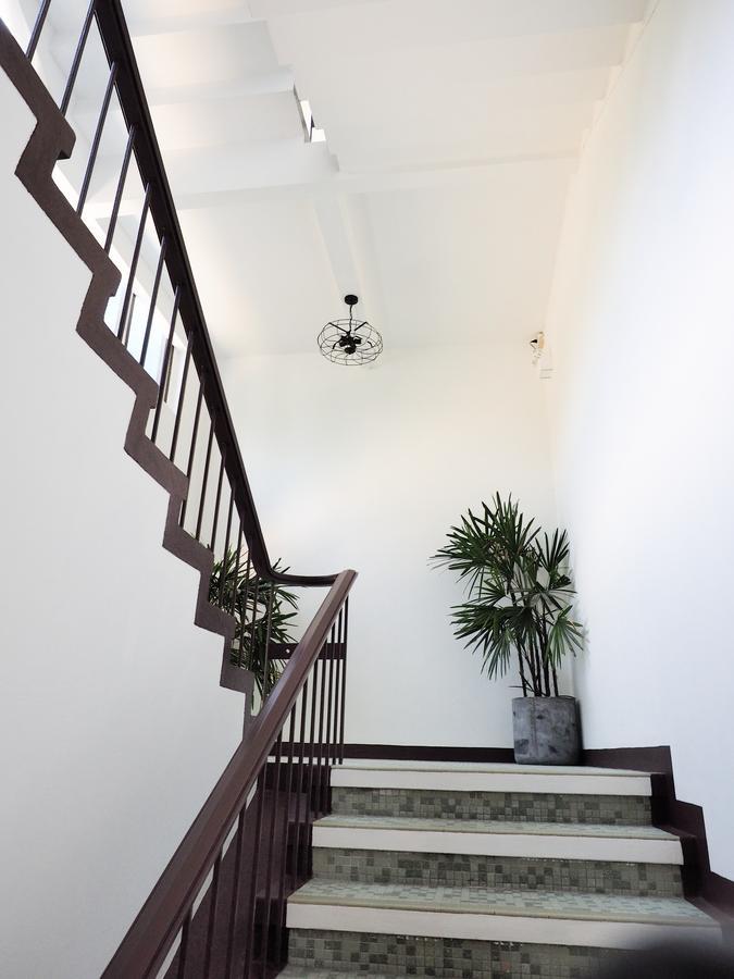 Siri Hotel Phuket Bagian luar foto